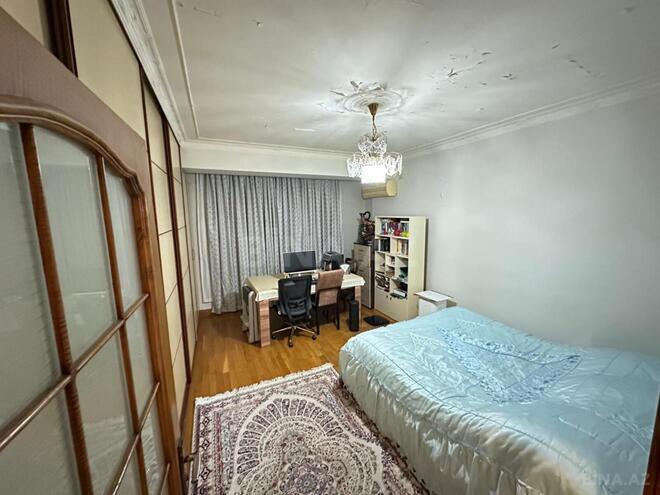 Продаётся 4-комн. вторичка 120 м², м. Элмляр Академиясы, photo 7 from 10