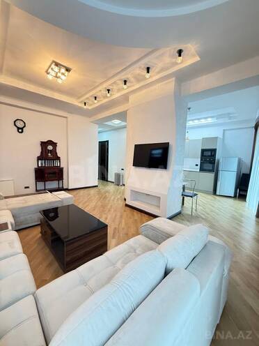 İcarəyə verilir 3 otaqlı yeni tikili 135 m², Səbail r., photo 9 from 17
