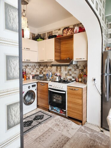 Продаётся 2-комн. вторичка 65 м², м. 20 января, photo 5 from 13