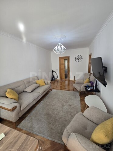 Продаётся 4-комн. вторичка 90 м², Хатаинский р., photo 1 from 19