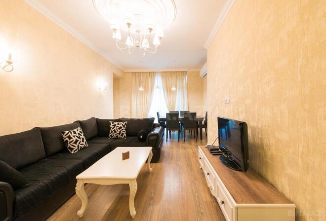 Сдаётся 3-комн. новостройка 118 м², м. 8 ноября, photo 6 from 17