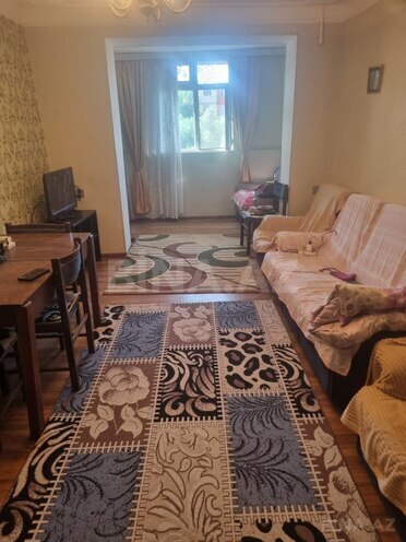 Продается 3-комн. вторичка 70 м², м. Нефтчиляр, photo 3 from 15