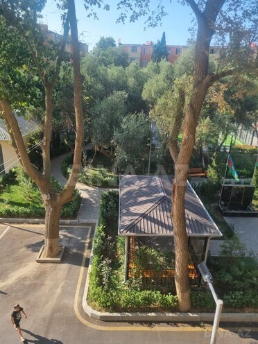 Продается 3-комн. вторичка 70 м², м. Нефтчиляр, photo 11 from 15