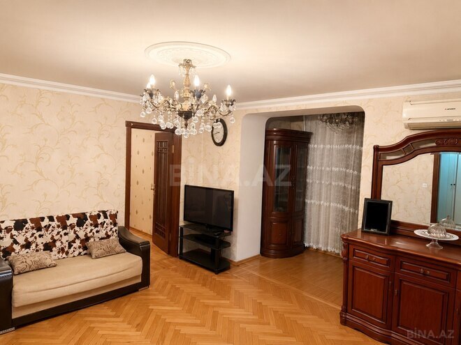 Satılır 3 otaqlı köhnə tikili 70 m², 20 Yanvar m., photo 3 from 15