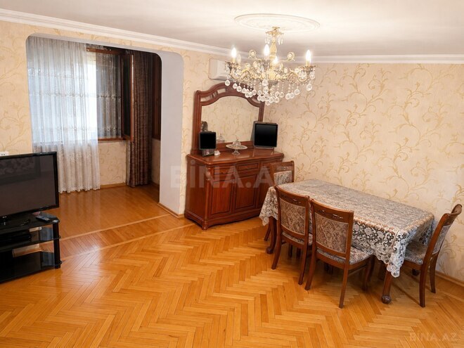 Satılır 3 otaqlı köhnə tikili 70 m², 20 Yanvar m., photo 1 from 15