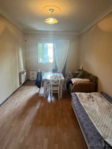 Satılır 2 otaqlı köhnə tikili 45 m², İnşaatçılar m., photo 1 from 10