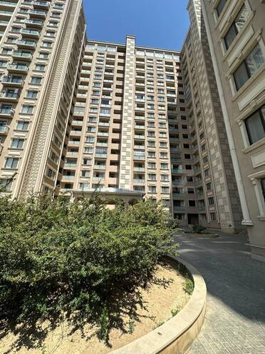 Сдаётся 3-комн. новостройка 125 м², м. Низами, photo 3 from 23