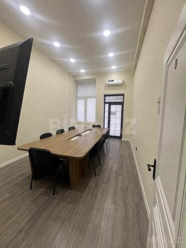 Сдаётся 10-комн. офис 265 м², м. Мемар Аджеми, photo 5 from 13