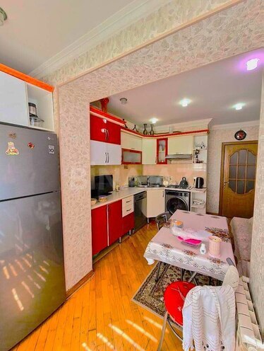 Продаётся 3-комн. вторичка 80 м², м. Мемар Аджеми, photo 7 from 11