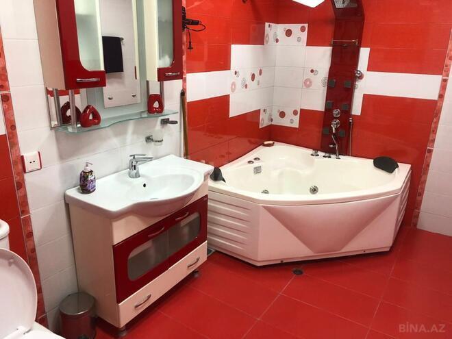 Продаётся 8-комн. дом/дача 650 м², photo 11 from 32