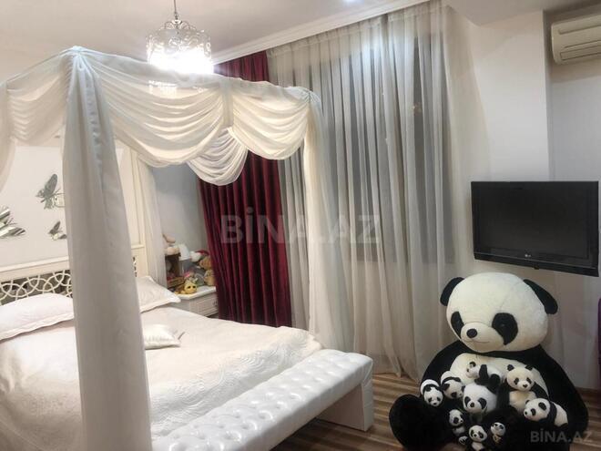 Продаётся 8-комн. дом/дача 650 м², photo 15 from 32
