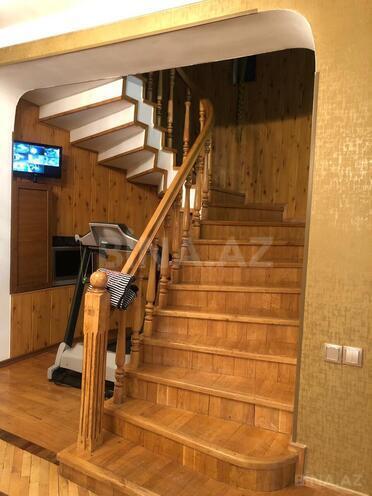 Продаётся 8-комн. дом/дача 650 м², photo 28 from 32