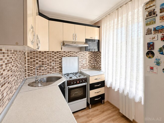 Продаётся 2-комн. вторичка 55 м², м. Элмляр Академиясы, photo 9 from 14