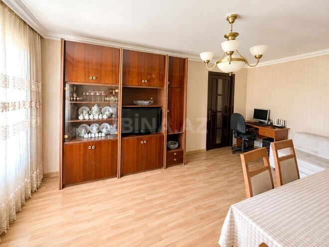 Продаётся 2-комн. вторичка 55 м², м. Элмляр Академиясы, photo 5 from 14