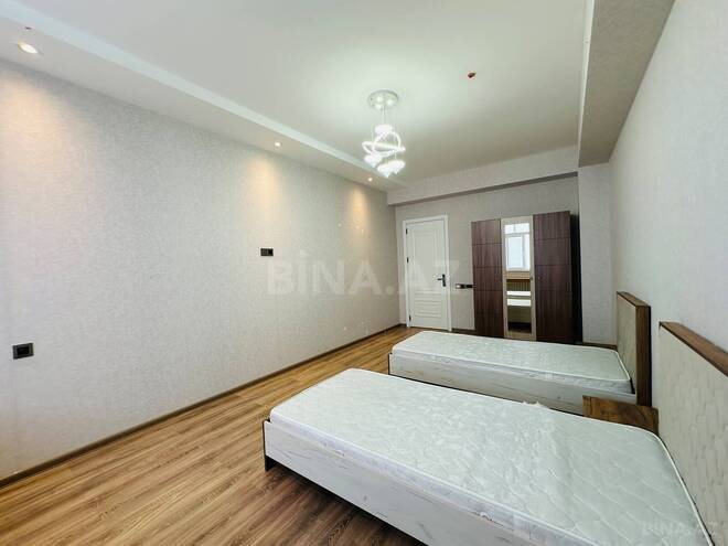 Сдаётся 3-комн. новостройка 135 м², м. Элмляр Академиясы, photo 16 from 21