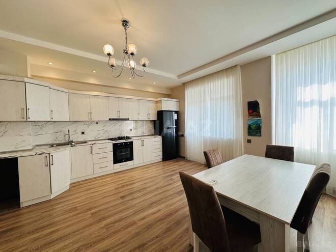 Сдаётся 3-комн. новостройка 135 м², м. Элмляр Академиясы, photo 6 from 21