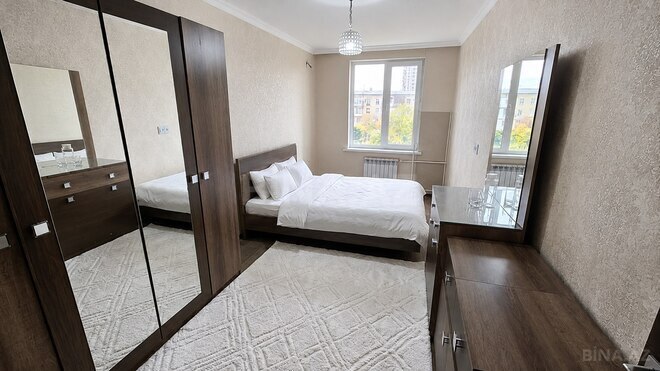 Сдаётся 3-комн. вторичка 75 м², м. Нариман Нариманов, photo 1 from 9