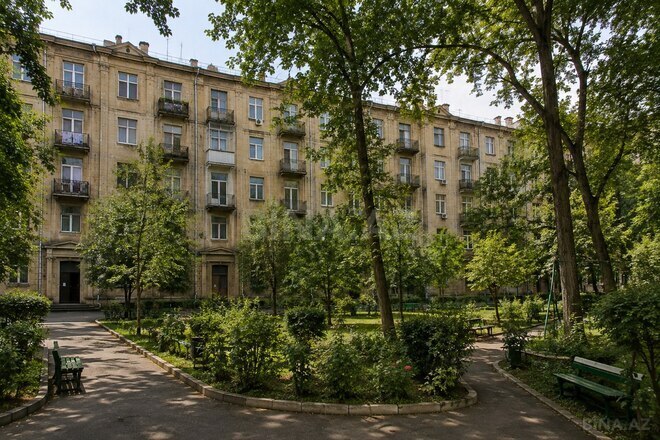 Satılır 3 otaqlı köhnə tikili 80 m², Memar Əcəmi m., photo 1 from 15