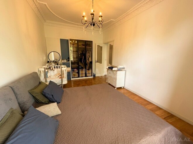 Satılır 3 otaqlı köhnə tikili 85 m², Nizami m., photo 5 from 12