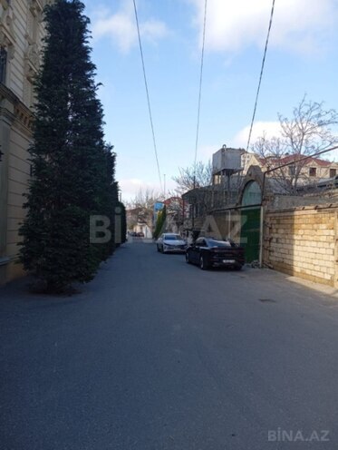 Продаётся 6-комн. дом/дача 230 м², м. Насими, photo 1 from 11