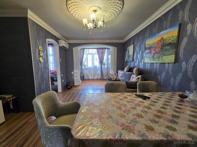 Satılır 2 otaqlı köhnə tikili 55 m², Qara Qarayev m., photo 6 from 15