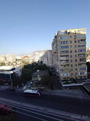 Satılır 3 otaqlı köhnə tikili 85 m², Nəsimi m., photo 1 from 15