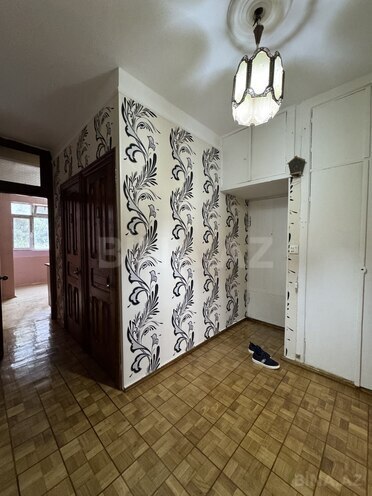 Продаётся 3-комн. вторичка 75 м², Хатаинский р., photo 17 from 21
