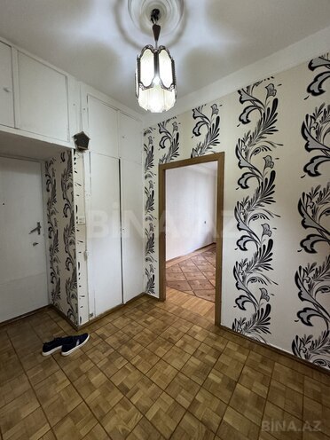 Продаётся 3-комн. вторичка 75 м², Хатаинский р., photo 16 from 21