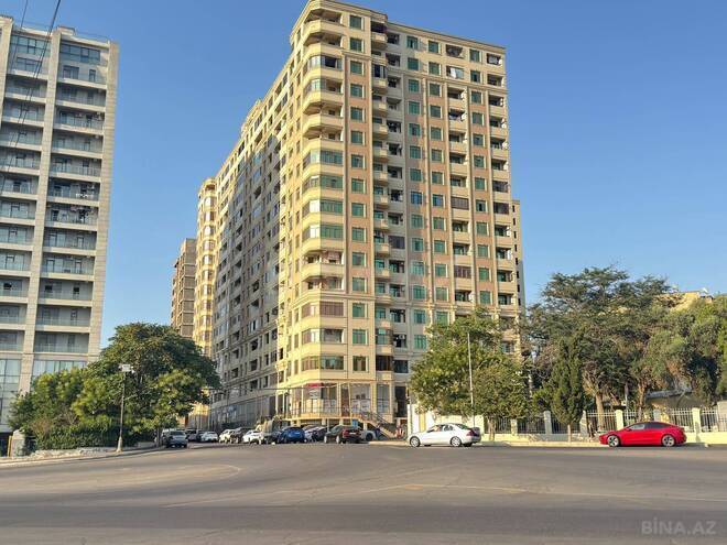 Продаётся 3-комн. новостройка 126 м², м. Кара Караев, photo 1 from 10