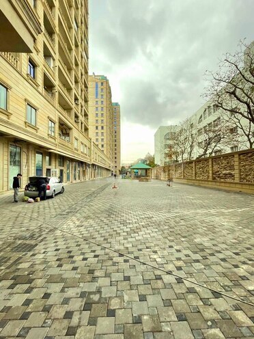 Продаётся 4-комн. новостройка 232 м², Насиминский  р., photo 8 from 16