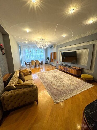 Satılır 7 otaqlı yeni tikili 450 m², Elmlər Akademiyası m., photo 1 from 28