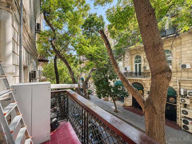 Satılır 3 otaqlı köhnə tikili 60 m², Sahil m., photo 11 from 27