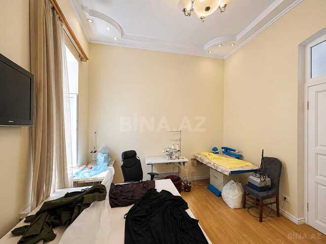 Satılır 3 otaqlı köhnə tikili 60 m², Sahil m., photo 19 from 27