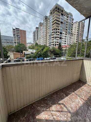 Satılır 2 otaqlı köhnə tikili 52 m², Gənclik m., photo 9 from 10