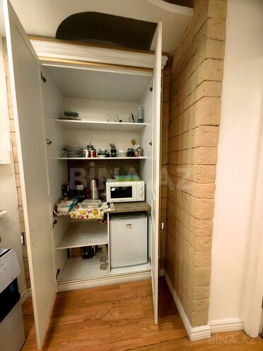 Satılır 3 otaqlı köhnə tikili 80 m², Sahil m., photo 25 from 32