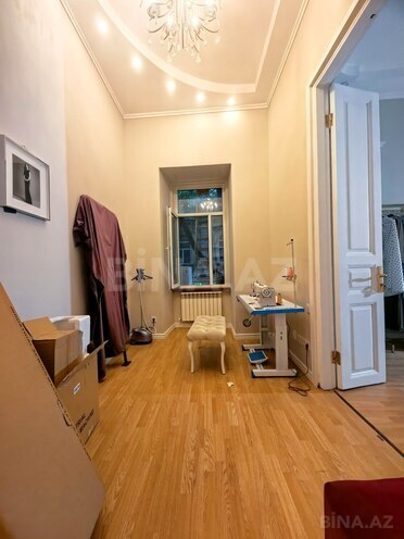 Satılır 3 otaqlı köhnə tikili 80 m², Sahil m., photo 14 from 32