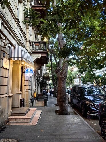 Satılır 3 otaqlı köhnə tikili 80 m², Sahil m., photo 28 from 32