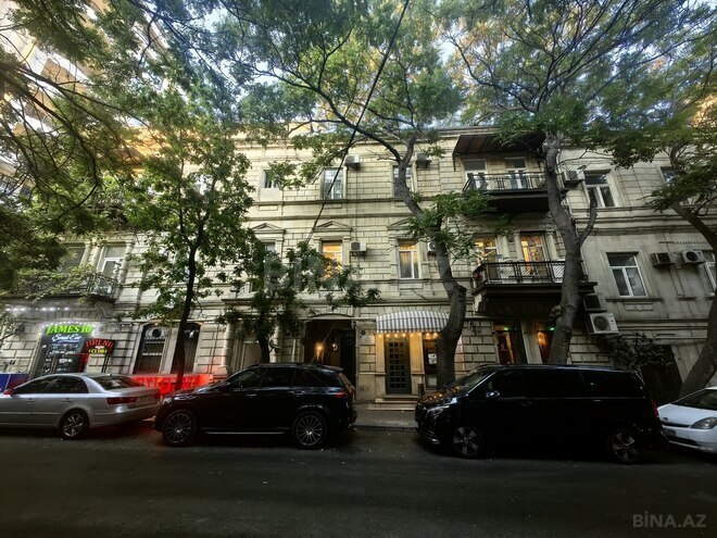 Satılır 3 otaqlı köhnə tikili 80 m², Sahil m., photo 30 from 32