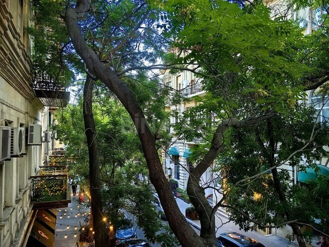 Satılır 3 otaqlı köhnə tikili 80 m², Sahil m., photo 11 from 32
