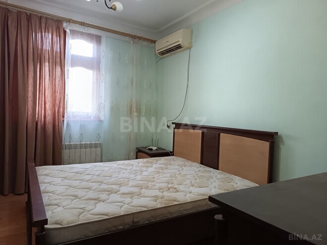 Сдаётся 3-комн. вторичка 80 м², м. Кара Караев, photo 4 from 16