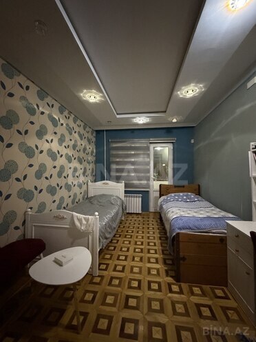 Продаётся 4-комн. вторичка 100 м², пос. Бакиханова, photo 9 from 18