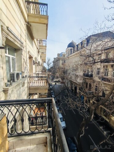 Продаётся 3-комн. вторичка 83 м², м. Сахил, photo 13 from 19