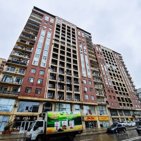 Продаётся 2-комн. новостройка 70 м², м. Элмляр Академиясы, photo 1 from 8