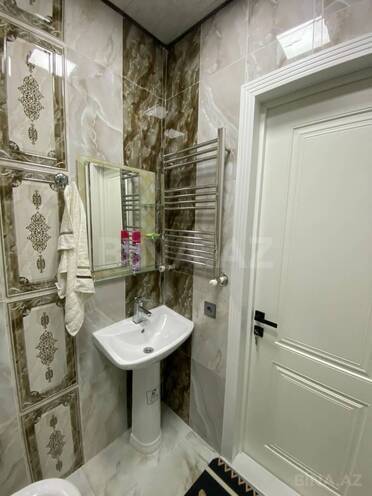 Сдаётся 3-комн. новостройка 140 м², Насиминский  р., photo 13 from 14