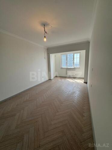 Satılır 2 otaqlı köhnə tikili 65 m², 9-cu mikrorayon q., photo 3 from 18
