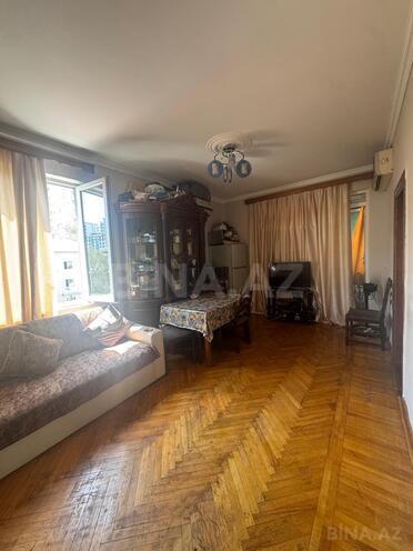 Satılır 3 otaqlı köhnə tikili 55 m², İnşaatçılar m., photo 3 from 16