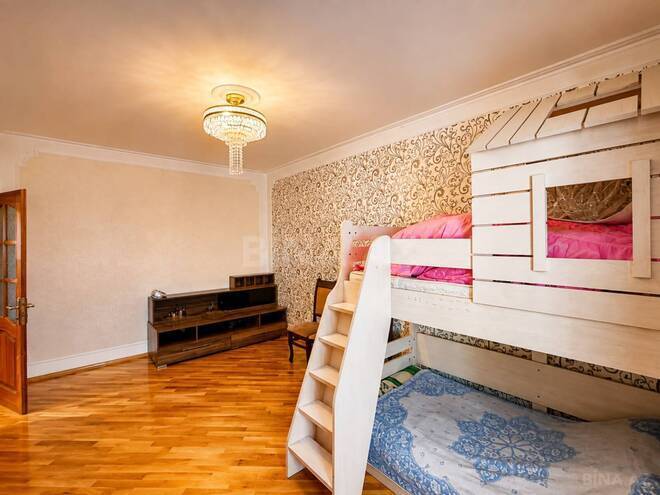 Продаётся 4-комн. вторичка 110 м², м. Гянджлик, photo 15 from 17