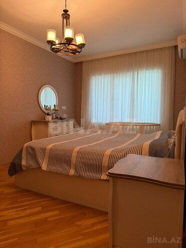 Продаётся 3-комн. вторичка 85 м², м. Ази Асланов, photo 1 from 16
