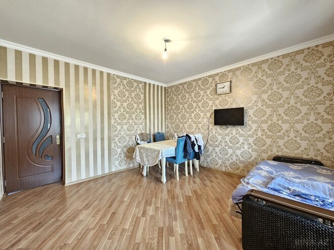 Продаётся 2-комн. вторичка 65 м², photo 3 from 14
