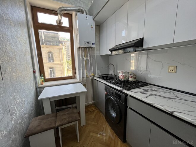 Satılır 2 otaqlı köhnə tikili 52 m², Bayıl q., photo 12 from 17